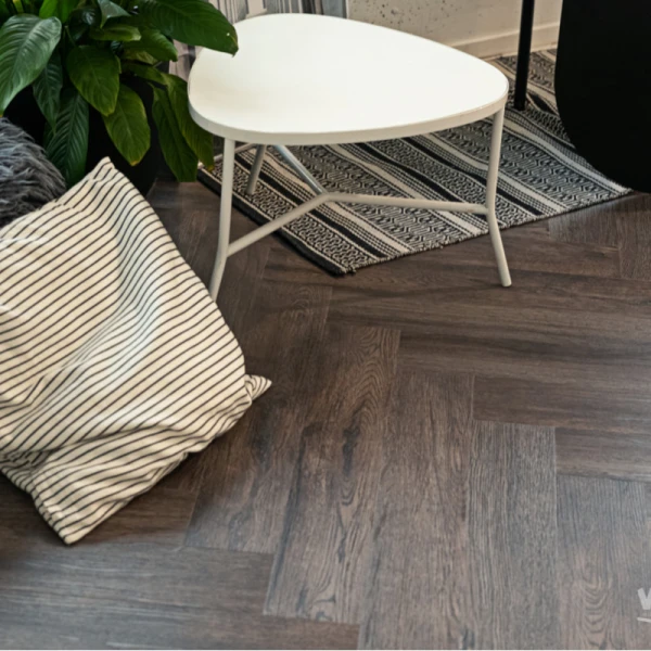 Кварц винил Vinilam PARQUET Herringbone IS11211 Паркет Донателло